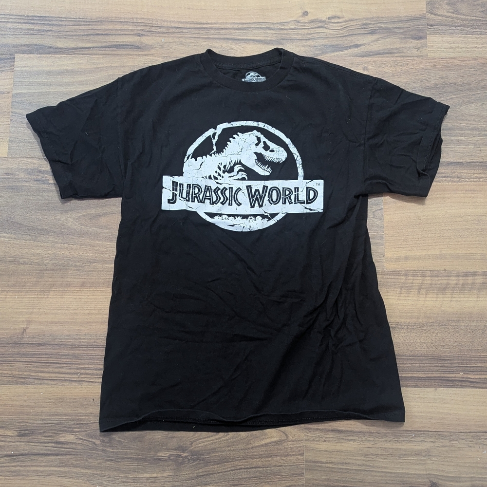 3/$25 Jurassic World Black T-Shirt Women's Medium